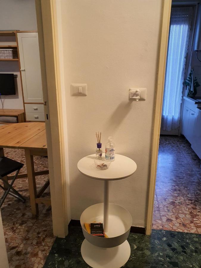Studio Luna Apartments Милано Екстериор снимка