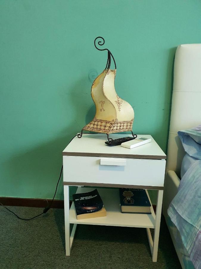 Studio Luna Apartments Милано Екстериор снимка